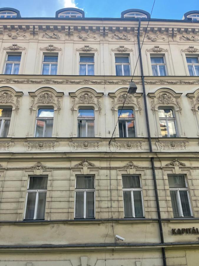 Free Days Luxury Apartment Praag Buitenkant foto